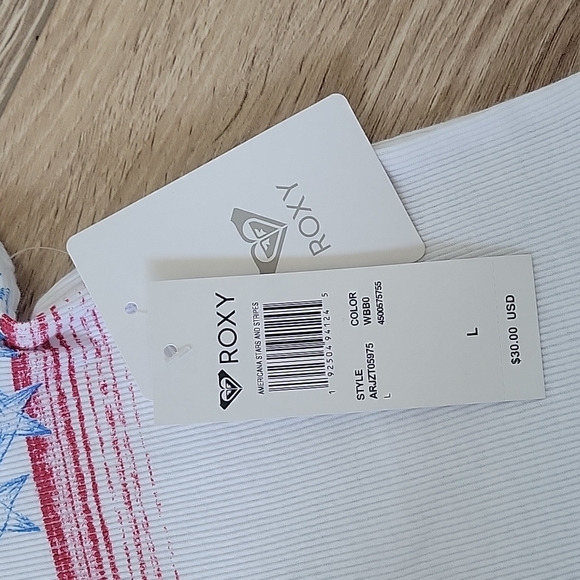 NWT Roxy T shirt size L - Picture 8 of 12